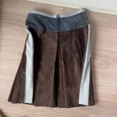 ヴィンテージ miu miu スエードスカートのサムネイル