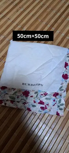 Burberry ハンカチ ホワイト 花柄のサムネイル