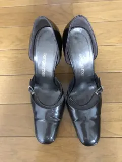 セルジオロッシ　エナメルヒールパンプス