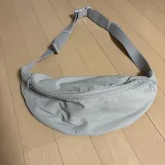 ボディバッグ★ウエストポーチ★グレー