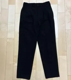 美品　ユニクロ　ワイドフィットテーパードパンツ　ブラック