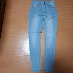 ライトブルー スキニーデニム ハイウエスト