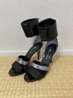 DIANAダイアナ グリッターサンダル 23cm ブラック ハイヒールのサムネイル