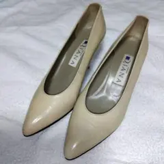 DIANA ベージュ パンプス ヒール7cm22センチ