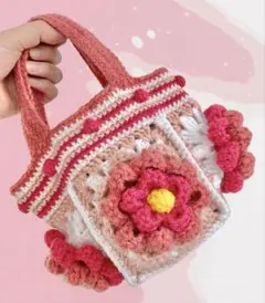 いちごミルク かぎ針毛糸グラニースクエア ぷっくり花モチーフ 手編みトートバッグ