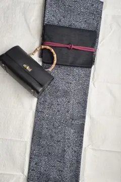 【未使用　しつけ糸付き】　正絹　小紋　型染め　吉祥華景色　ペールブルー