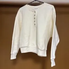 GAP アイボリー ボタン付きトレーナー XS 未使用品