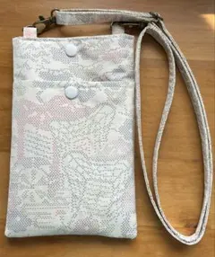 訳あり　ハンドメイド　スマホショルダーバッグ　白大島紬　着物リメイク　絹