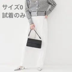 UNTITLED カーブシルエット ワイドデニム　サイズ0のサムネイル
