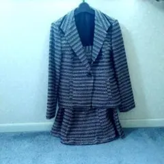 レディーススーツ