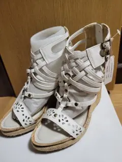 ホワイト ウェッジヒール サンダル