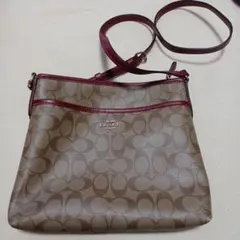 COACH ショルダーバッグ ベージュ/ワインレッド