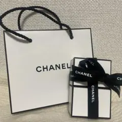 CHANEL ショッパーとギフトボックス（小）セット