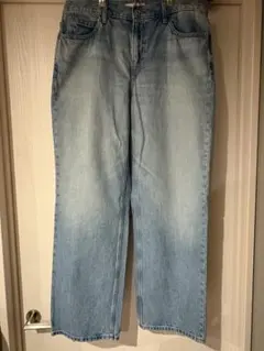 ユニクロ JW ANDERSON ストレートジーンズのサムネイル