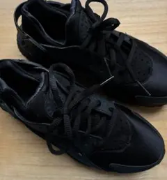 NIKE AIR ハラチ　23.5 3月中旬まで