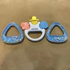 MIKIHOUSE 三角形ラトル　かみかみ　ミキハウスのサムネイル