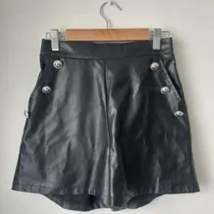 レザー ショートパンツ M