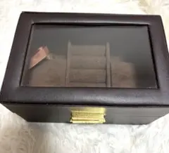 Item thumbnail for item b87b6afd-5104-4f7f-a0fa-c8ee56dd3609