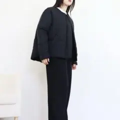 中綿 ノーカラー ショート丈 ダウンコート　ブラック　Mサイズ