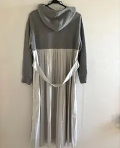 Bonjoursagan ボンジュールサガン プリーツパーカーワンピトレーナー