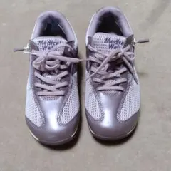 Item thumbnail for item af06842c-bf6c-48e4-878e-e8cb53df58de