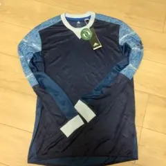 adidas長袖Tシャツ
