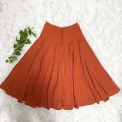 UNIQLOのサーキュラースカート　フレアスカート