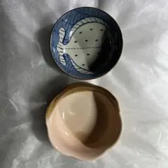 魚の形の青い皿と波型陶器皿セット