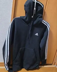 adidas ブラック フード付きパーカー L