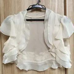 ベージュ　シフォン フリルカーディガン 　結婚式　お呼ばれ　ボレロ　アンサンブル