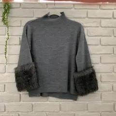 新品未使用タグ付き　ファー付きニット