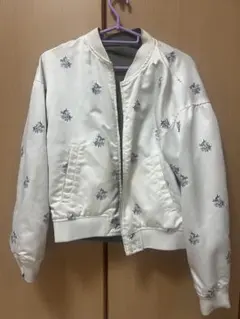 刺繍入りリバーシブルMA-1ジャケット