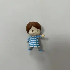 青と白のチェック柄フィギュア