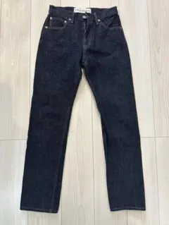 美品　THE SHINZONE シンゾーン　デニムパンツ 32 ストレートパンツのサムネイル