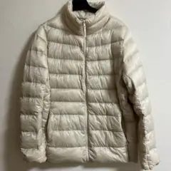 ユニクロ　ウルトラライトダウン XL 美品　白　保存袋あり