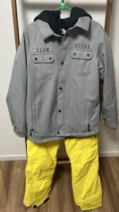 VOLCOM/Burton子ども用スノーボードウェアセット