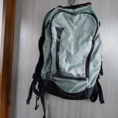 THE NORTH FACE 中型バックパック グリーン