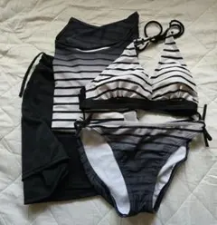 水着 ボーダー 半袖ラッシュガード ショートパンツ ビキニ ４点 13号 Ｌ