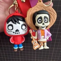 【新品】リメンバー・ミー キーホルダー2体セット ラスト1点