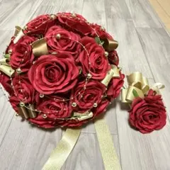 ブライダル 結婚式 前撮り 赤バラ×ゴールドラウンドブーケ＆ブートニア