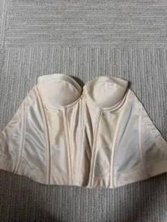 FOUR Sis & Co. ブライダルインナー B70 ベージュ