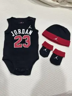 【最終お値下げ】JORDAN❤︎ベビーロンパース（0-6M）のサムネイル