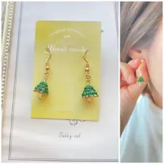 クリスマスツリーピアス