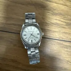 シルバーの手巻き時計 Citizen