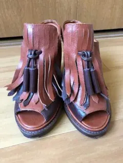 ローズバッドJEFFREY CAMPBELL タッセルサボのサムネイル