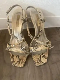 Item thumbnail for item f9bd6c1a-c722-481c-ad27-5ef0cc99e3f2