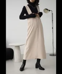 フロントジップジャンパースカート