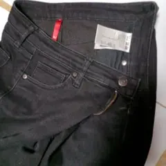 UNIQLOレディースブラックストレートデニム27インチ股下74㎝