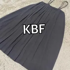 KBF プリーツ キャミソールワンピースグレー