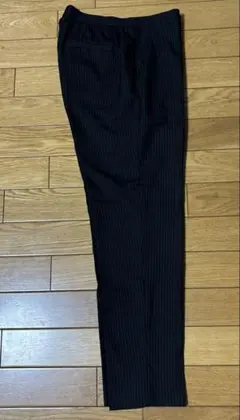 UNIQLO ブラック ストライプ スラックス M